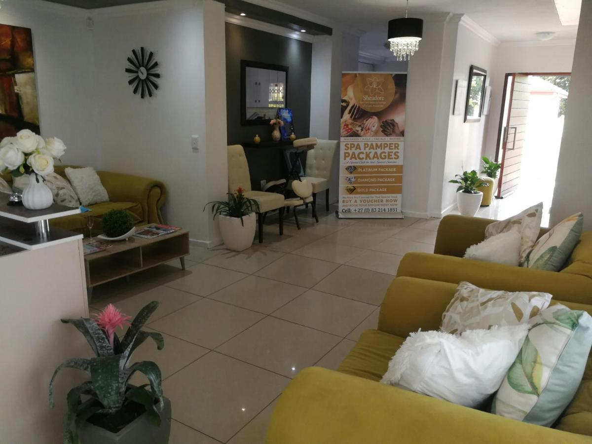 Sheadore Lodge And Beauty Spa Roodepoort Buitenkant foto